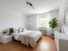 Praktisch geschnittene 2-Zimmer Wohnung mit Balkon in Bischofsheim! - Zimmer 2.jpg